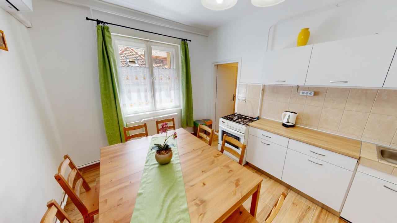 Family Apartman ミシュコルツ エクステリア 写真