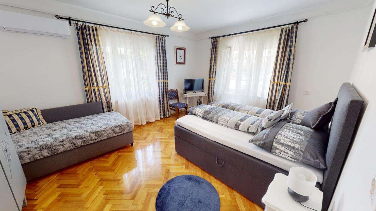 Family Apartman ミシュコルツ エクステリア 写真