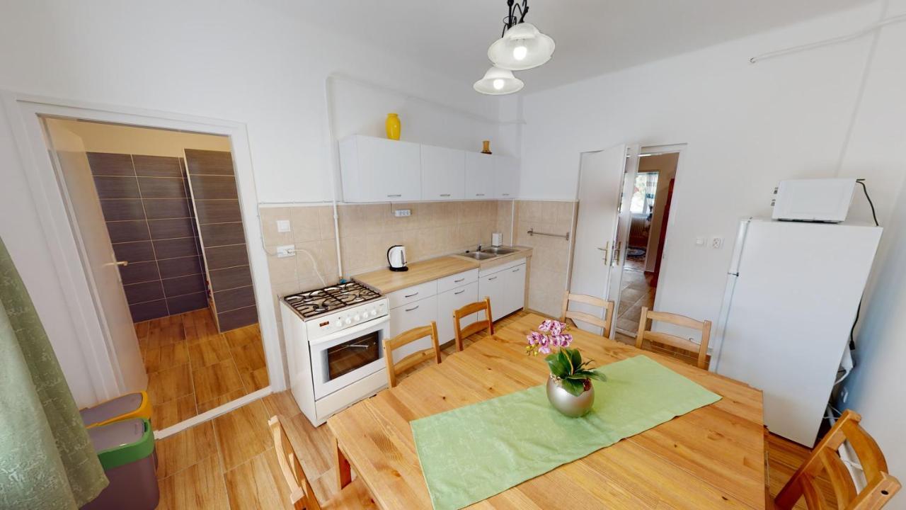 Family Apartman ミシュコルツ エクステリア 写真