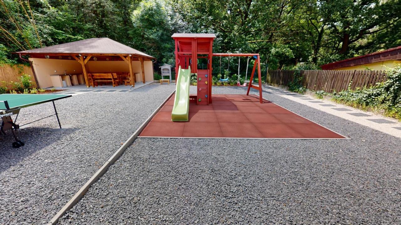 Family Apartman ミシュコルツ エクステリア 写真